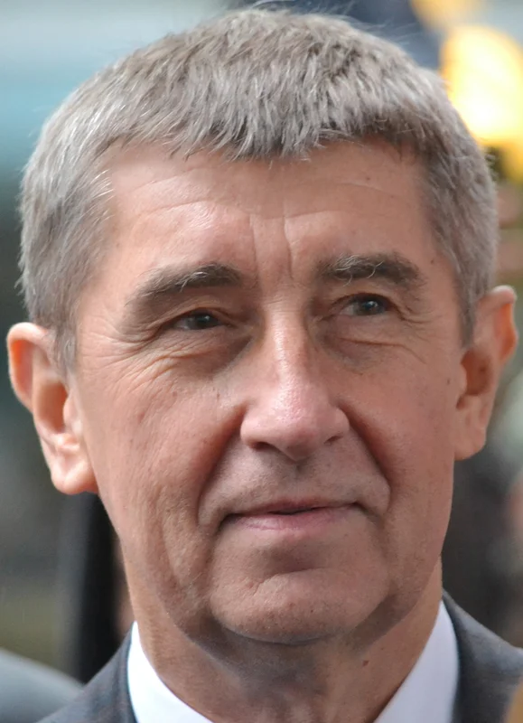Andrej Babiš, premiér schvalující lety speciálem pro ústavní činitele