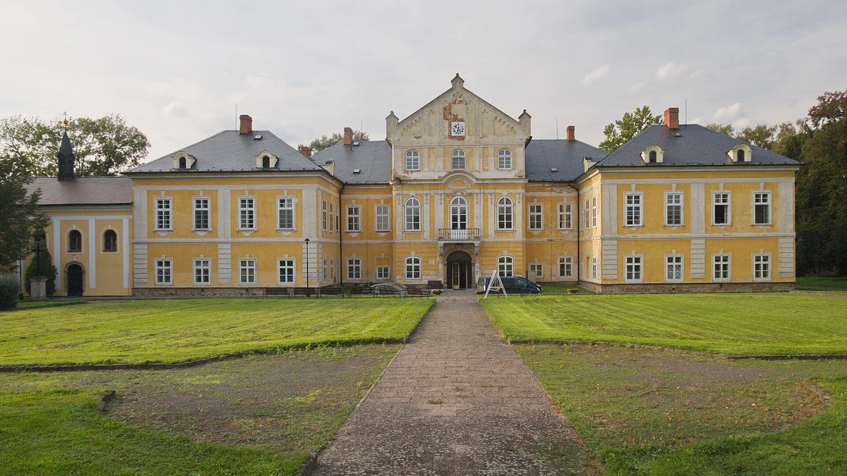 Barokní zámek Nová Horka ve Studénce, místo jednání vlád Česka a Slovenska