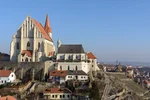 Kostel svatého Mikuláše ve Znojmě kde město řeší kauzu černé stavby