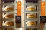 Chytré lednice s automatickým výdejem jídel a bezkontaktní platbou jako Eat Smart
