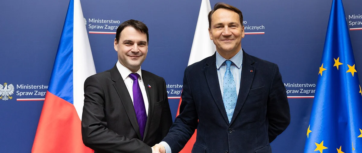 Petr Macinka a Radosław Sikorski na diplomatickém setkání ministrů zahraničí