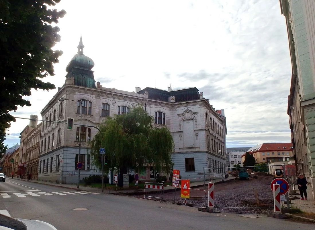 ZŠ Mládeže Znojmo — základní škola v centru města