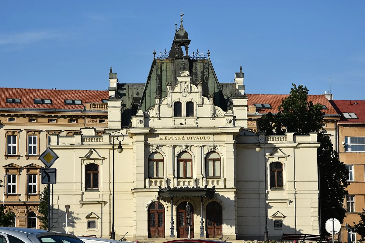 Městské divadlo Znojmo, místo konání benefiční módní přehlídky Šperkování