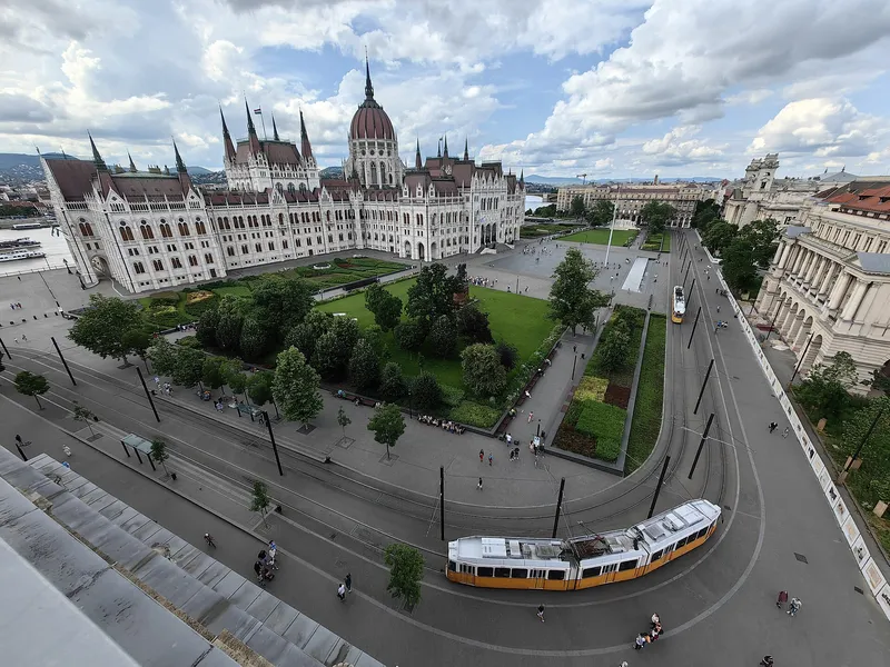 Maďarský parlament Budapešť ústavní krize 2026