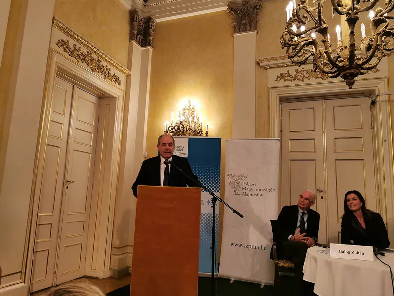 Tamás Sulyok maďarský prezident ústavní krize 2026