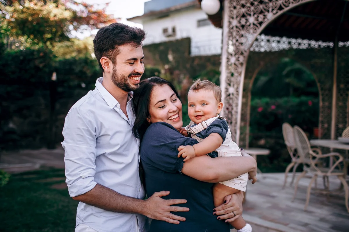 happy family with baby outdoors illustrating Polish parental leave 2026